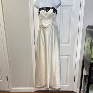 Jessica McClintock Gunne Sax Vintage Ivory Satin Elegant Strapless with Lace 5/6